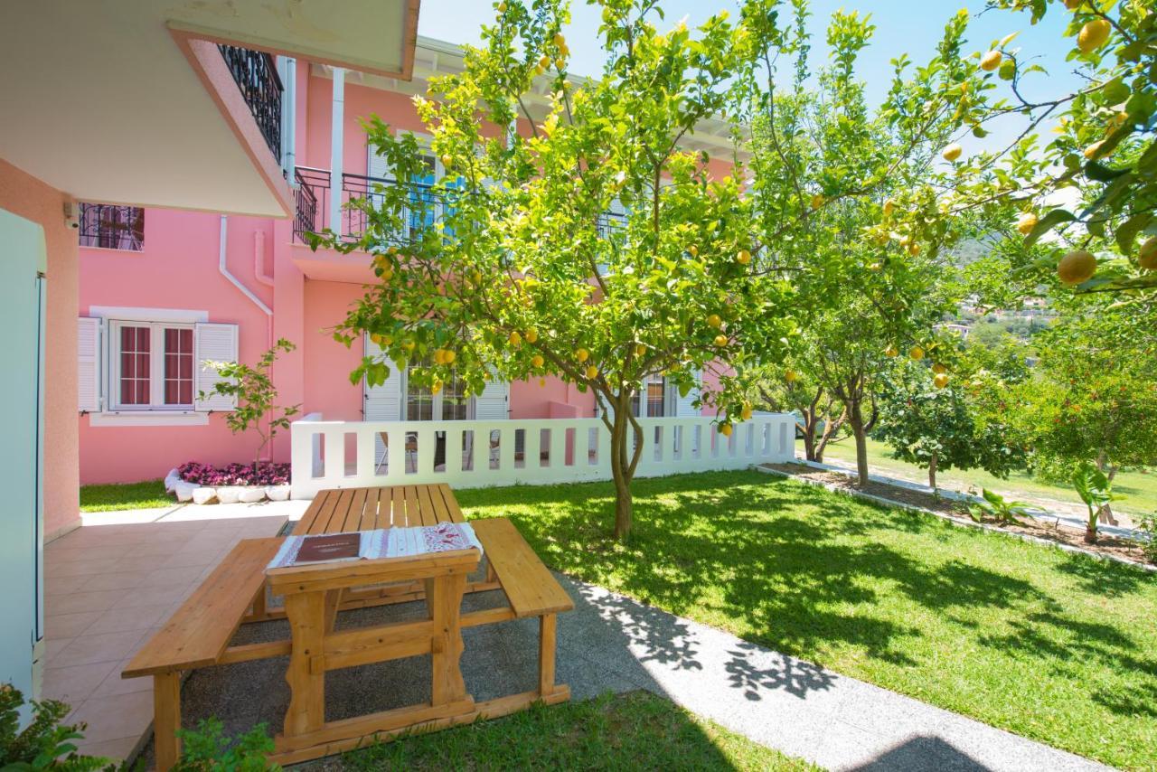 Xenia Apartments Василики Экстерьер фото